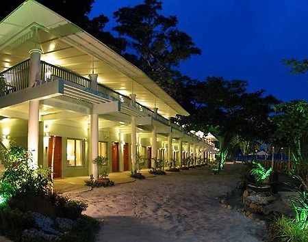 Camayan Beach Resort Hotel Subic Bay Eksteriør bilde