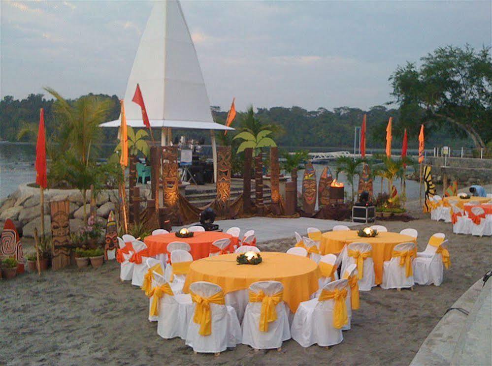 Camayan Beach Resort Hotel Subic Bay Eksteriør bilde